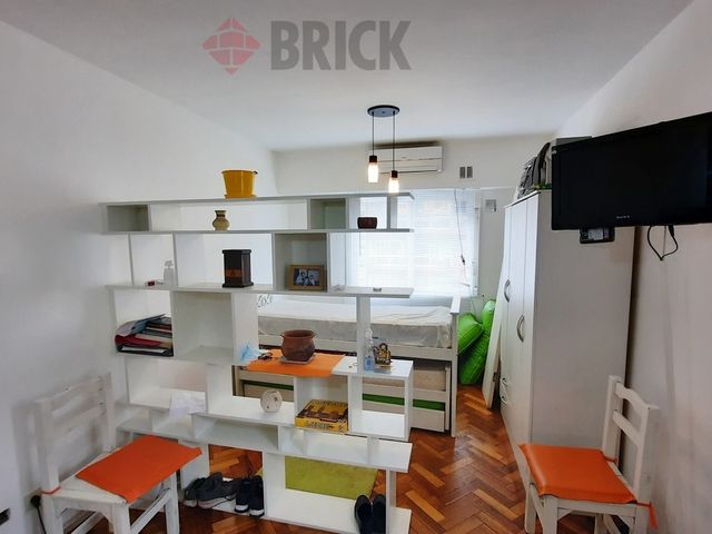 PUEYRREDON, AV. al 1300 Piso 7 3