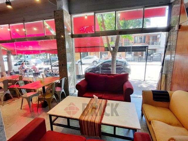 CASEROS, AV. al 3000 5