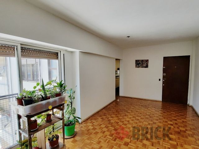 AUSTRIA al 2400 Piso 6 4