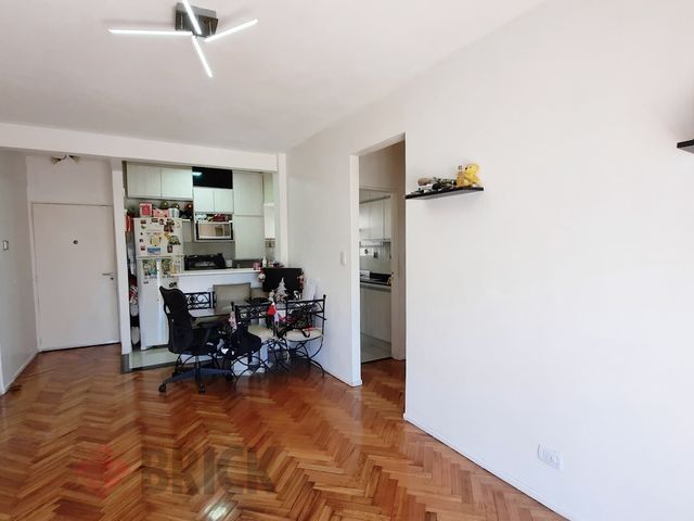 ECUADOR al 700 Piso 9 3