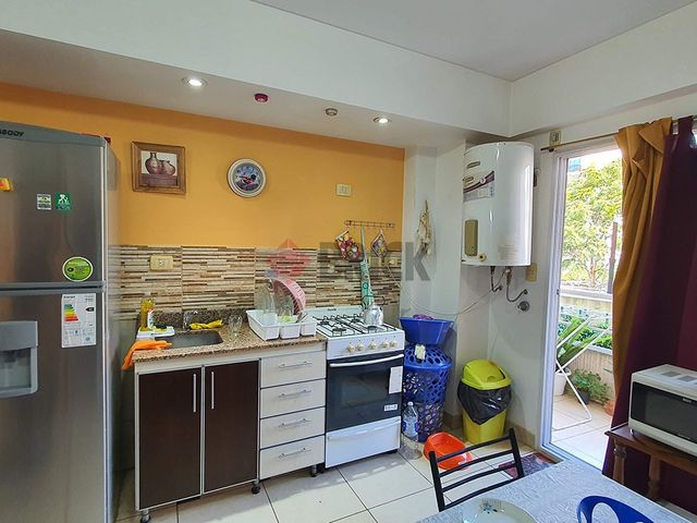 RIVADAVIA, AV. al 10500 Piso 2 2