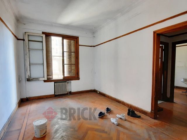 RIVADAVIA, AV. al 3200 Piso 2 2