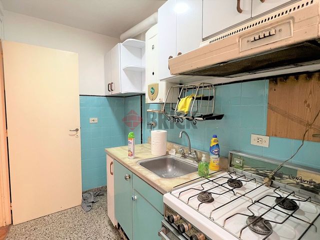 CARACAS al 4600 Piso 1 5