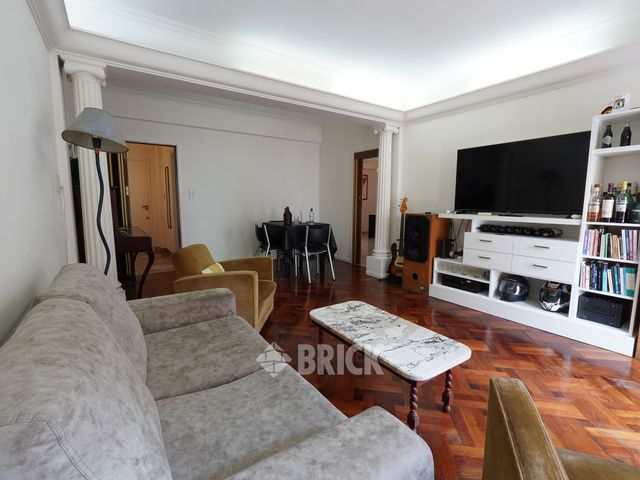 CAMARGO al 800 Piso 4 5