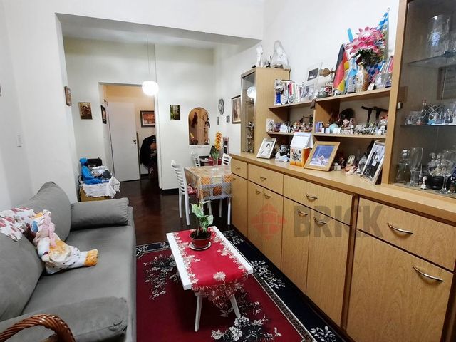 ECUADOR al 1300 Piso PB 3