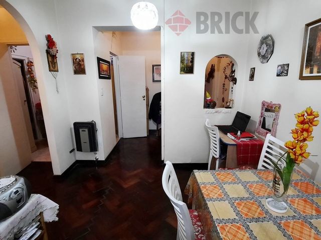 ECUADOR al 1300 Piso PB 4