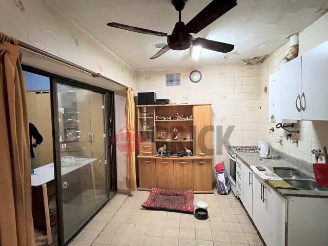 ACEVEDO al 700 Piso PB 4