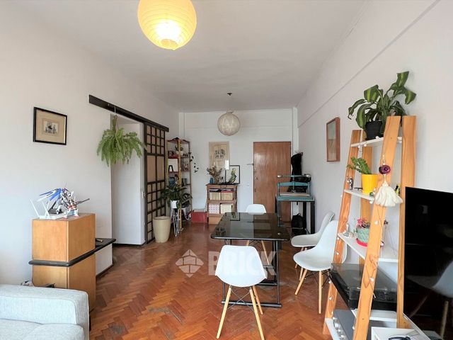 CORONEL DIAZ, AV. al 2300 Piso 8 5