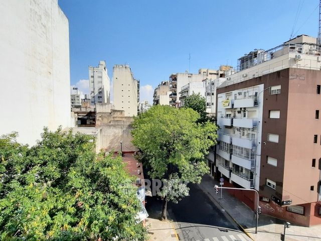 SOLIS al 600 Piso 4 5