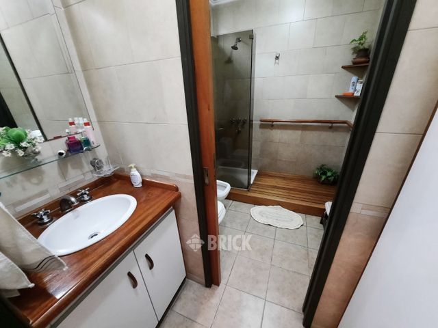 PERON, EVA, AV. al 2700 11