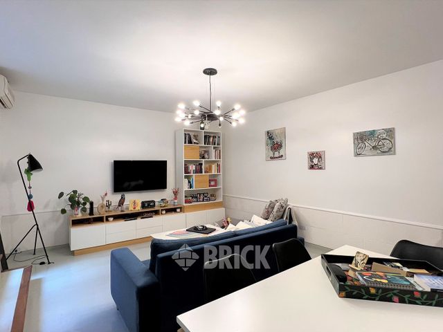 JUNCAL al 2700 Piso PB 3