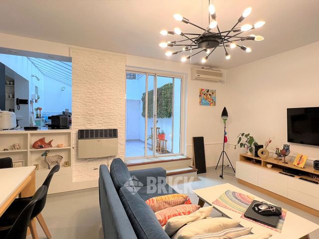 JUNCAL al 2700 Piso PB 4