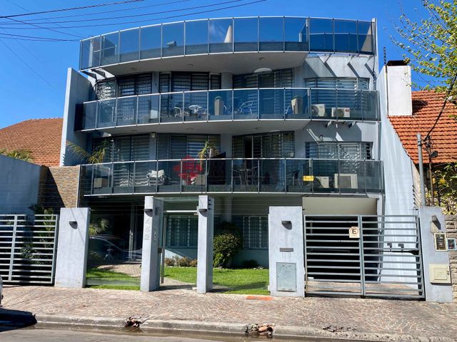 CHACABUCO al 400 Piso 2 1