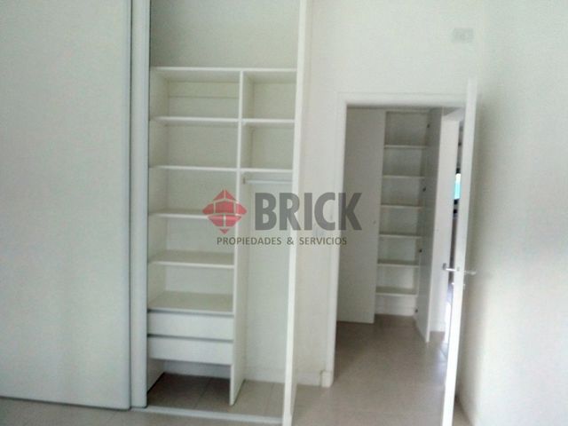 CARLOS CALVO al 600 Piso 3 5