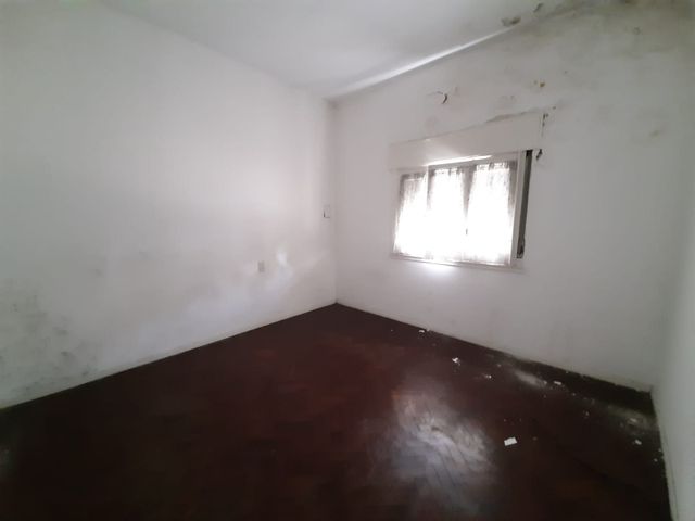 LAS HERAS al 600 Piso PB 4