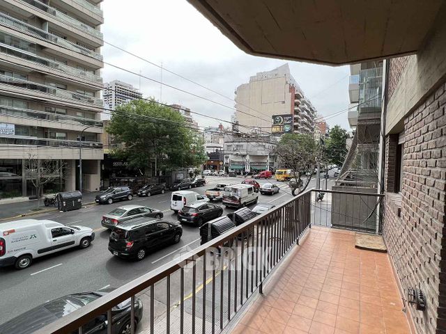 CRAMER, AV. al 2400 Piso 1 3