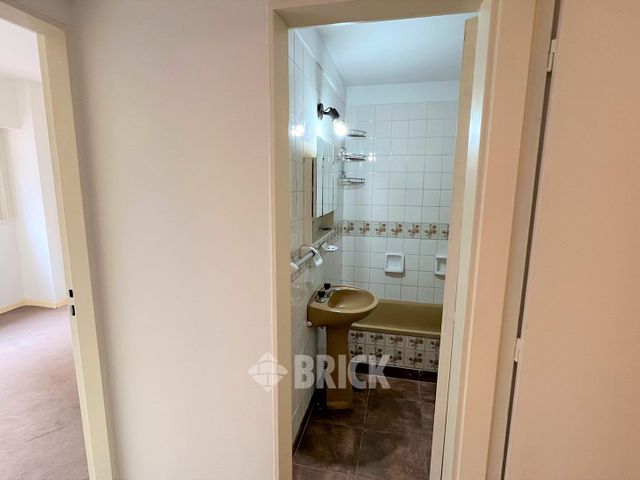 CRAMER, AV. al 2400 Piso 1 5