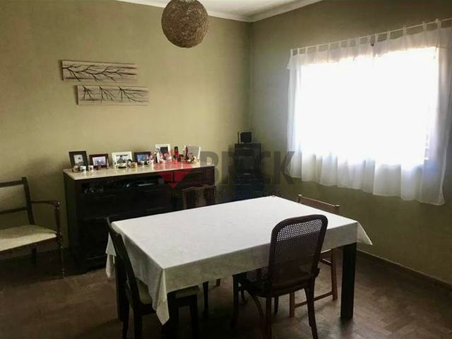 CASTRO BARROS al 900 5