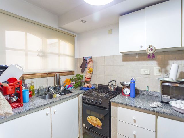 ARENALES al 1100 Piso PB 16