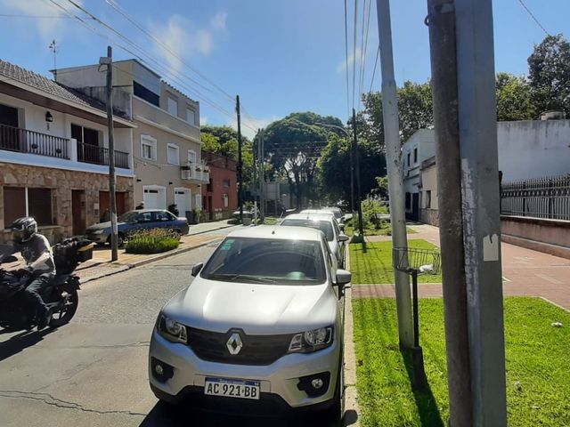 DEL VALLE IBERLUCEA al 4300 4