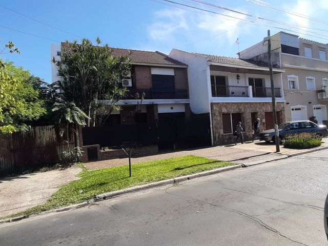DEL VALLE IBERLUCEA al 4300 7
