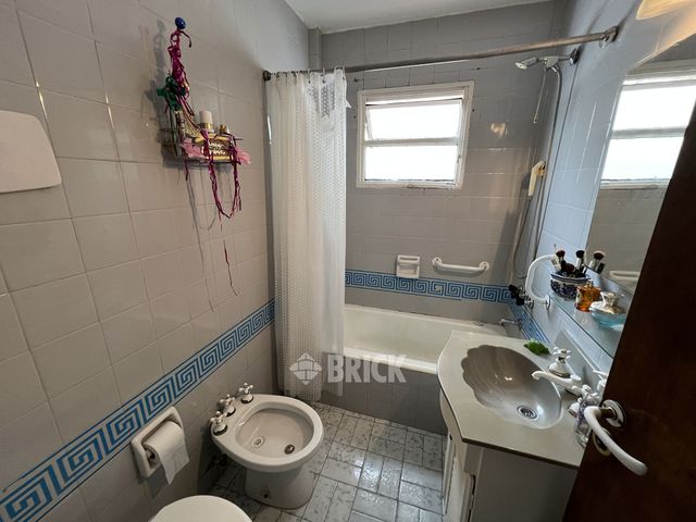 MANSILLA, GRAL. LUCIO al 3800 Piso 4 5