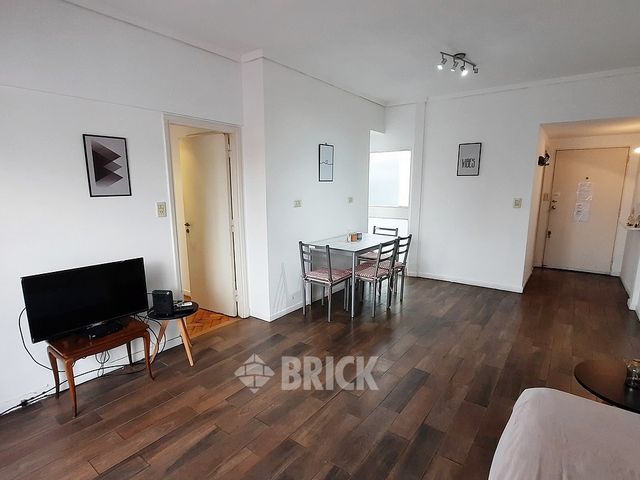 TUCUMAN al 2100 Piso 9 4