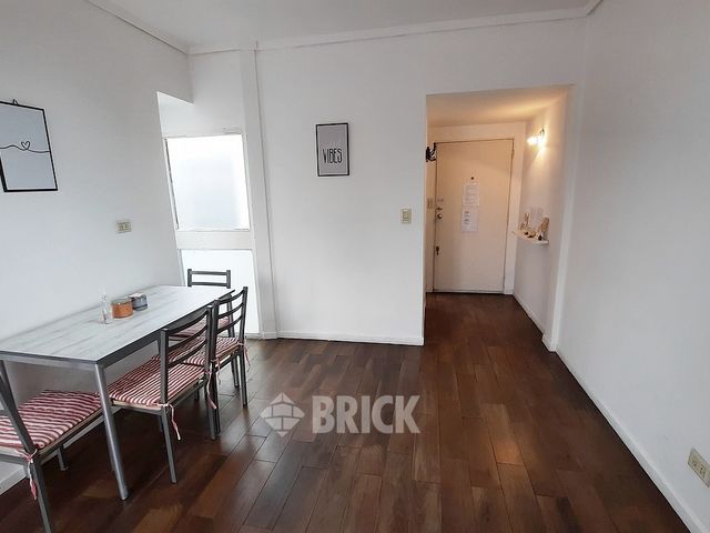 TUCUMAN al 2100 Piso 9 5