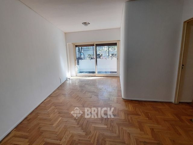 RIGLOS al 100 Piso 2 3