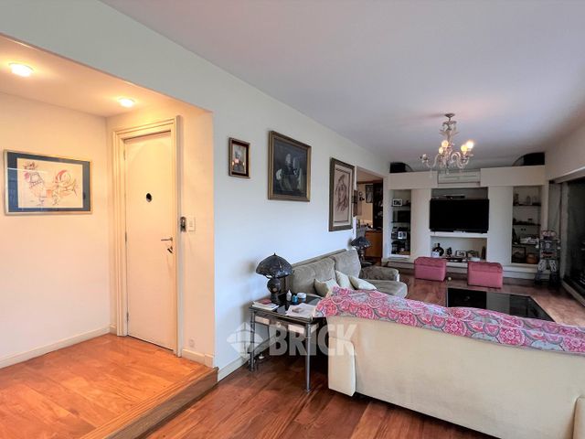 AUSTRIA al 2600 Piso 14 5