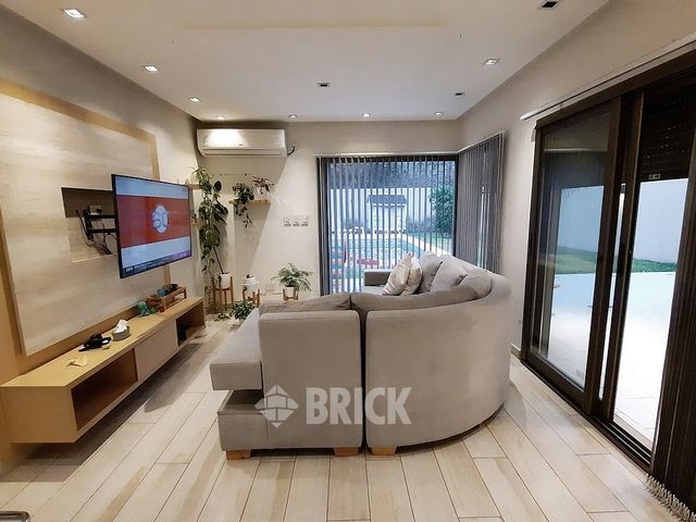 SOLER, GENERAL al 440 5