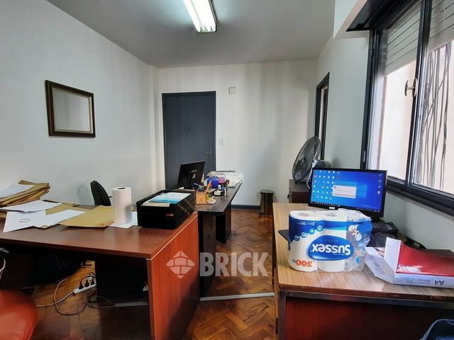 SARMIENTO al 1300 Piso 9 4