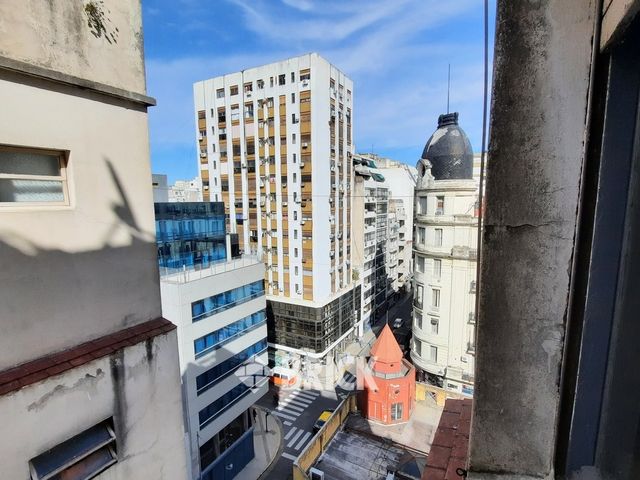 SARMIENTO al 1300 Piso 9 5