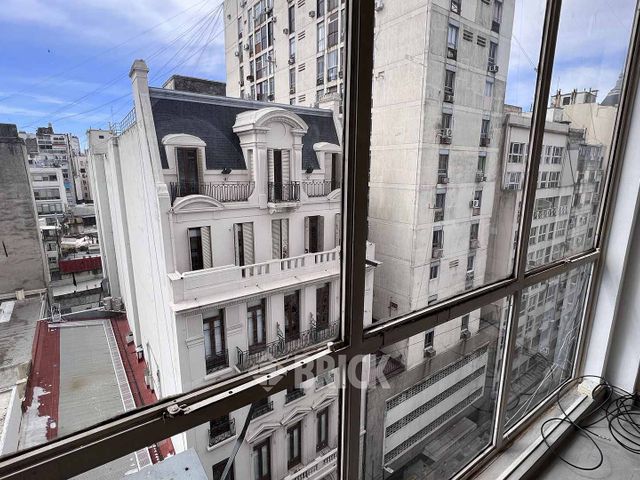 TUCUMAN al 1400 Piso 9 4