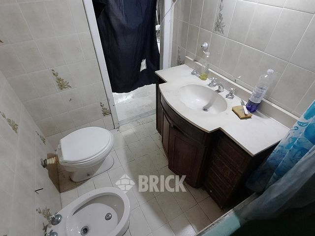 BRASIL, AV. al 1400 Piso 1 7