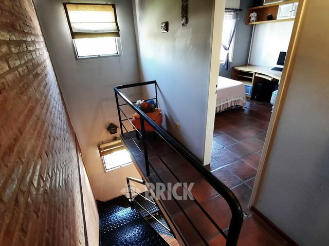 LAVALLEJA al 1000 Piso PB 38