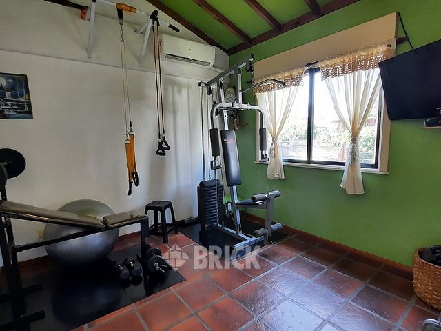 LAVALLEJA al 1000 Piso PB 39