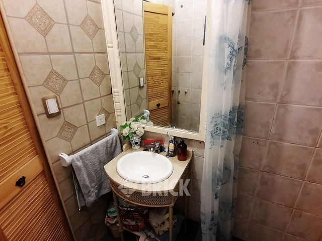 YRIGOYEN, HIPOLITO, AV. al 3500 Piso 1 12