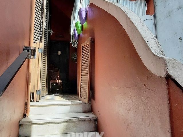 YRIGOYEN, HIPOLITO, AV. al 3500 Piso 1 23