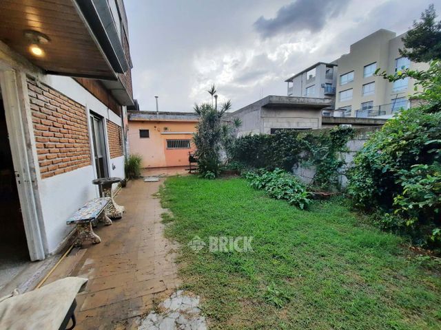 PERON, JUAN D., PTE. al 400 Piso PB 13