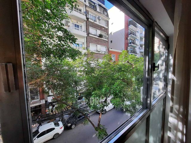 URIBURU, JOSE EVARISTO al 1000 Piso 2 3