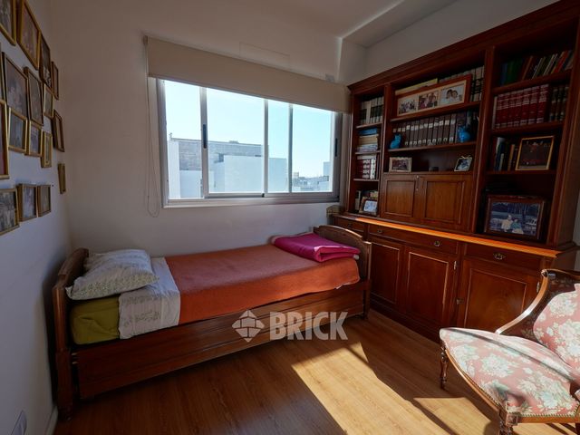 AVELLANEDA, AV. al 1700 Piso 8 11