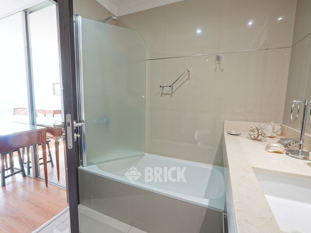 AVELLANEDA, AV. al 1700 Piso 8 21