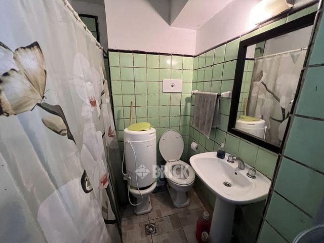 ANCHORENA al 1500 Piso 7 5