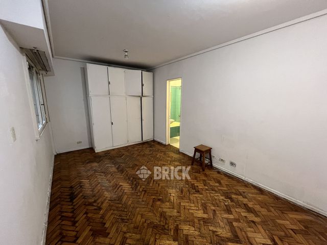 ARENALES al 2500 Piso 2 4