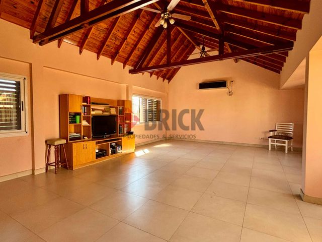 MONASTERIO al 700 22