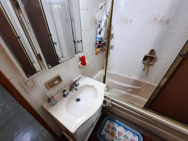 MORELOS al 300 Piso PB 15