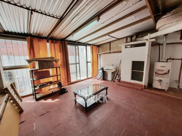 MORELOS al 300 Piso PB 22