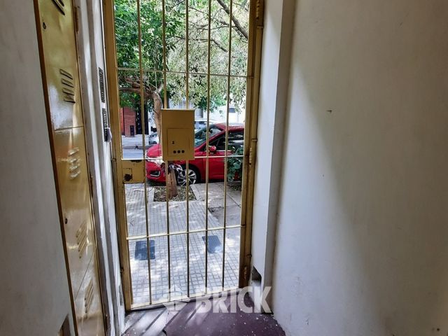 MORELOS al 300 Piso PB 32
