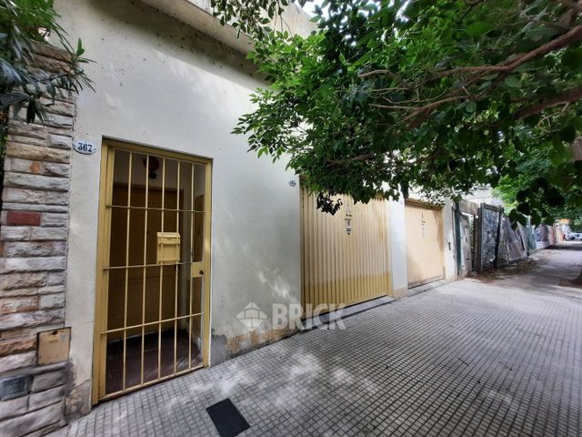 MORELOS al 300 Piso PB 33